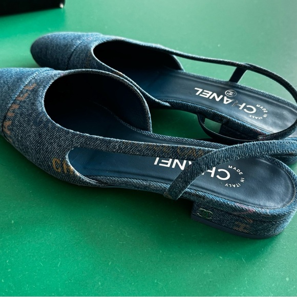 Chanel Denim light blue Shoes 22S Slingback Flat with Colorful Logos 37.5- 7.5 - Picture 3 of 8